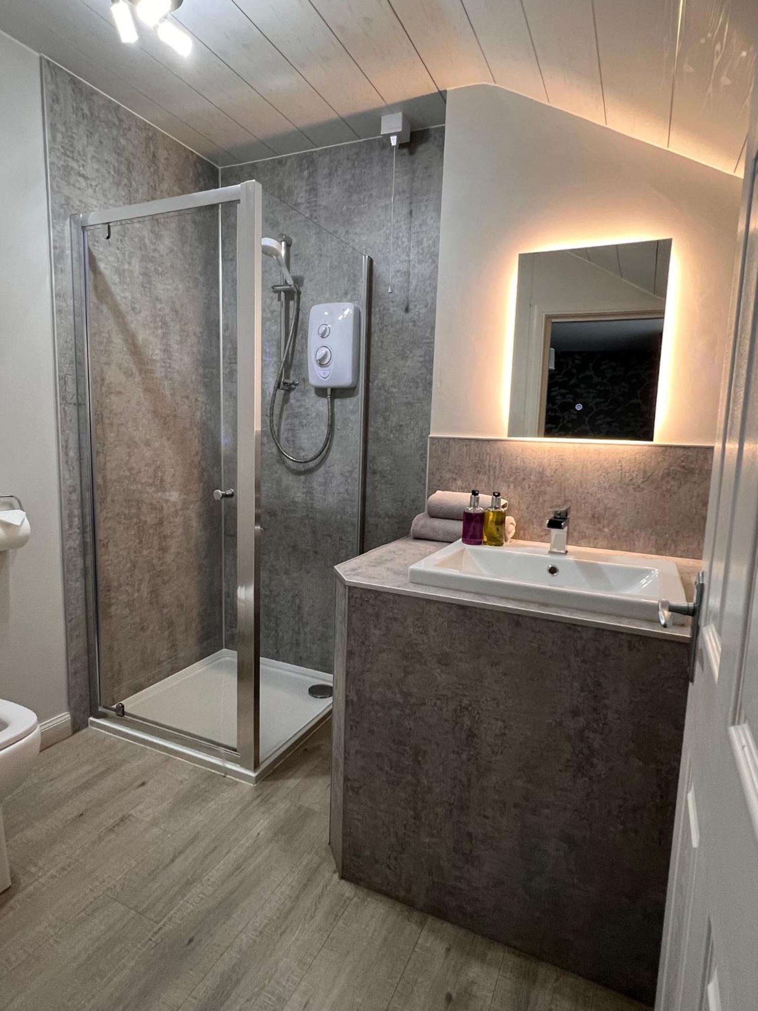 Tigh-Na-Mara Hotel Sandhead Екстер'єр фото
